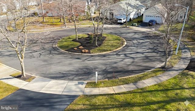 1 MARLOWE CT, Absecon, NJ 08205