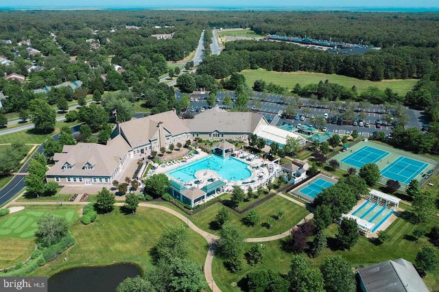 1 MARLOWE CT, Absecon, NJ 08205