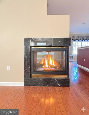 1 MARLOWE CT, Absecon, NJ 08205