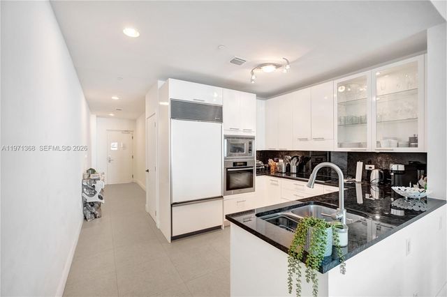 6799 Collins Ave 201, Miami Beach, FL 33141