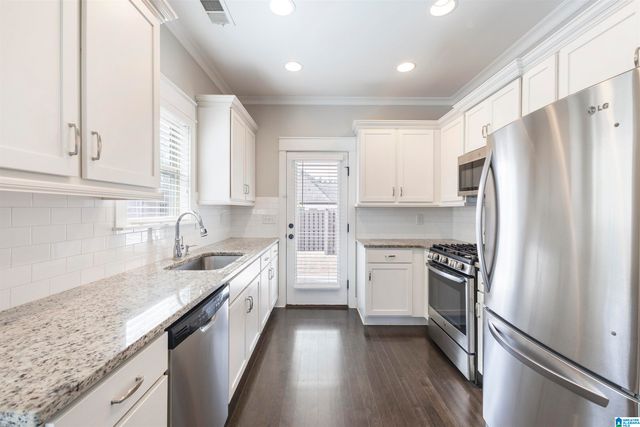 3906 CREST LANDING, Irondale, AL 35210