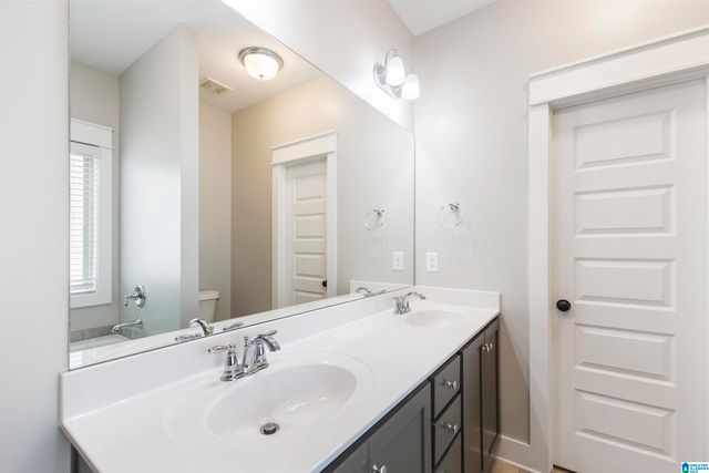 3906 CREST LANDING, Irondale, AL 35210