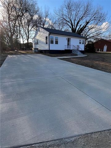 609 Phillips Street, Burlington, NC 27217