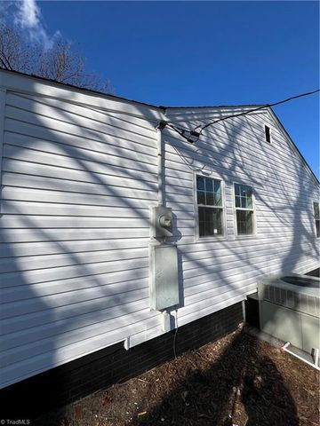 609 Phillips Street, Burlington, NC 27217