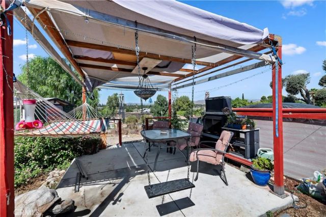 1717 Terrace, Hemet, CA 92544