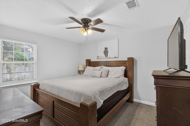 208 Pineneedle Court, Hinesville, GA 31313