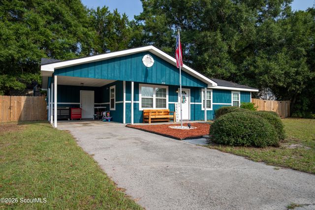 208 Pineneedle Court, Hinesville, GA 31313
