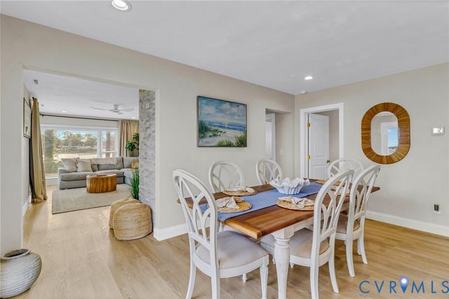 560 Eubank Landing Road, Topping, VA 23169