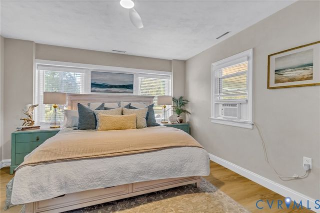 560 Eubank Landing Road, Topping, VA 23169