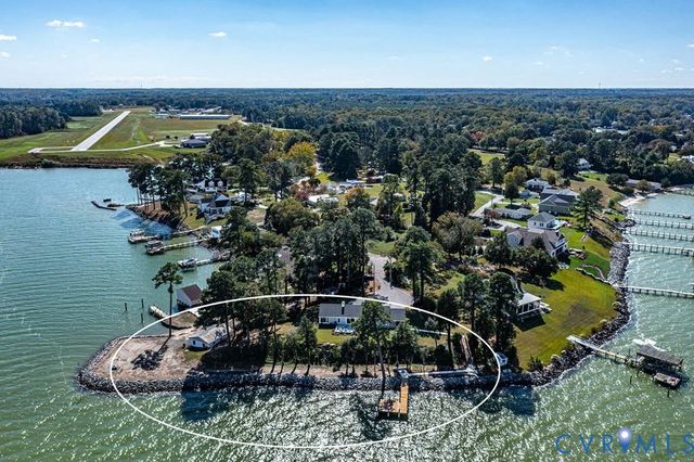 560 Eubank Landing Road, Topping, VA 23169