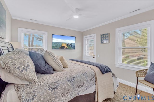 560 Eubank Landing Road, Topping, VA 23169