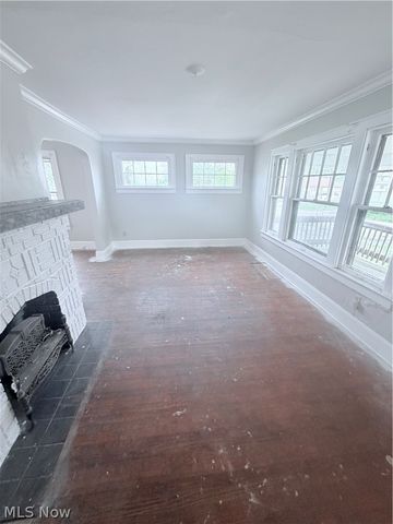 1174 Mercer Avenue, Akron, OH 44307