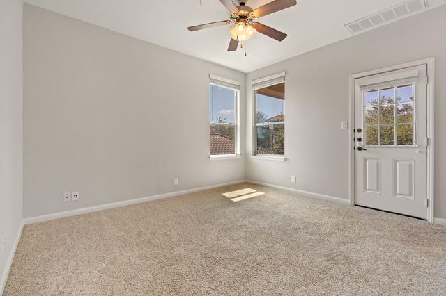 506 Hummingbird LN A, Austin, TX 78734