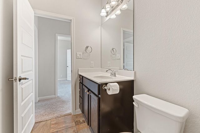 506 Hummingbird LN A, Austin, TX 78734