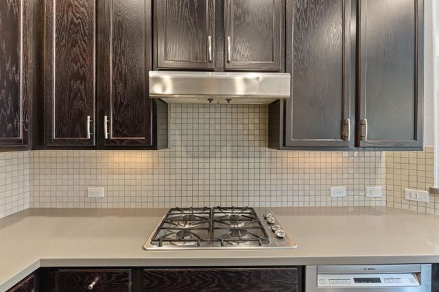 506 Hummingbird LN A, Austin, TX 78734