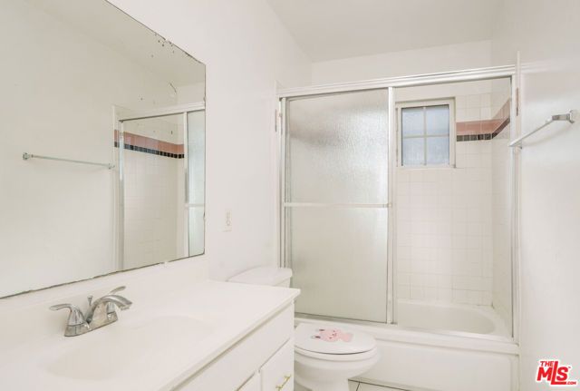 406 S St Andrews Place, Los Angeles, CA 90020