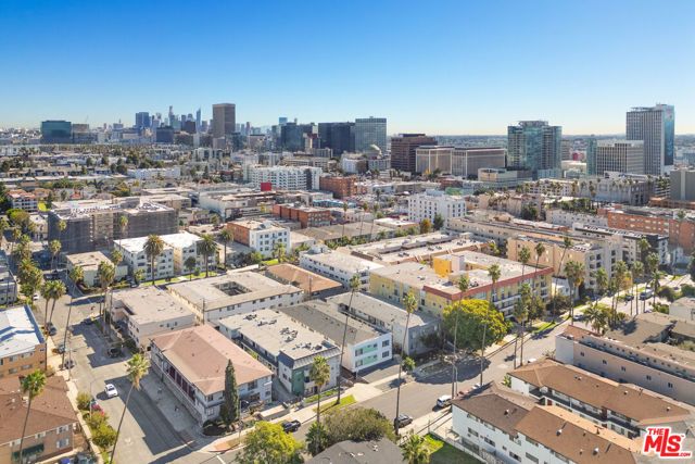 406 S St Andrews Place, Los Angeles, CA 90020