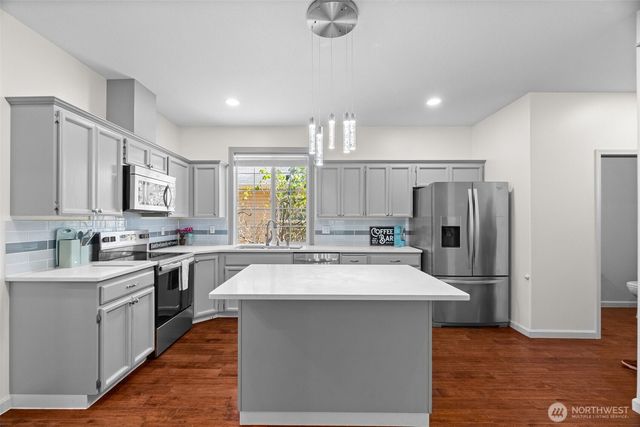 8419 15th Avenue SE, Olympia, WA 98513