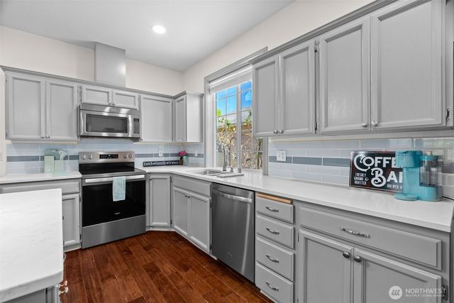 8419 15th Avenue SE, Olympia, WA 98513