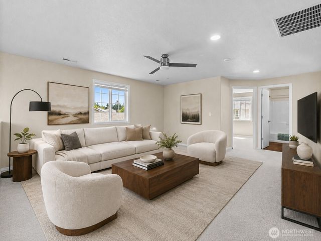 8419 15th Avenue SE, Olympia, WA 98513