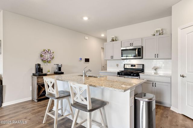 132 Abbeywood Court, Youngsville, LA 70592