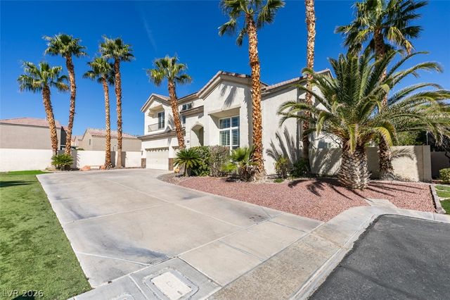 10 Gulf Pines Avenue, Las Vegas, NV 89148