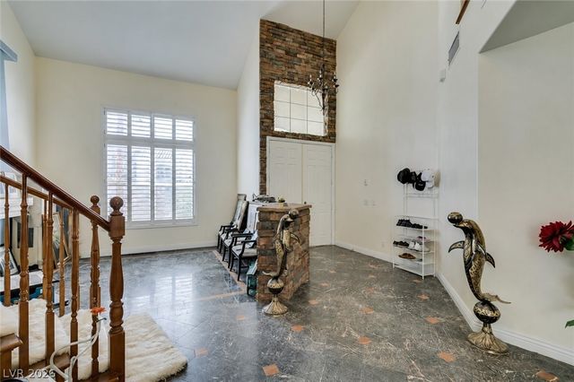 10 Gulf Pines Avenue, Las Vegas, NV 89148