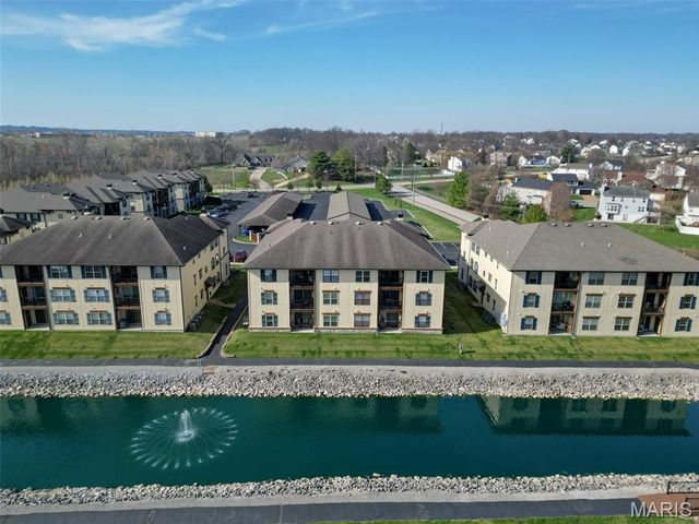 633 Bordeaux Way, St Peters, MO 63376