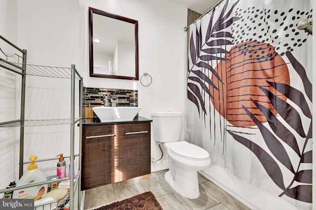 1401 E LANVALE ST, Baltimore, MD 21213