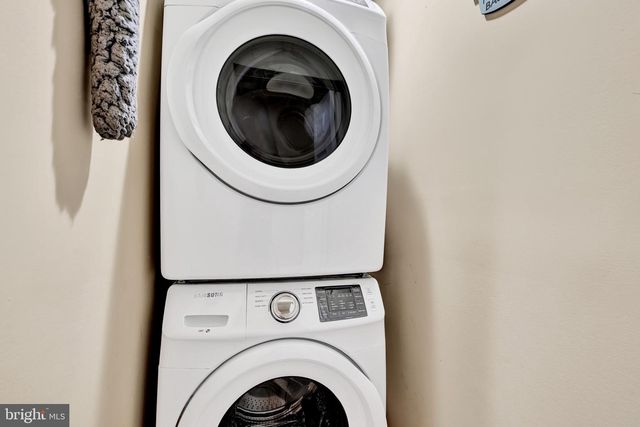 1401 E LANVALE ST, Baltimore, MD 21213