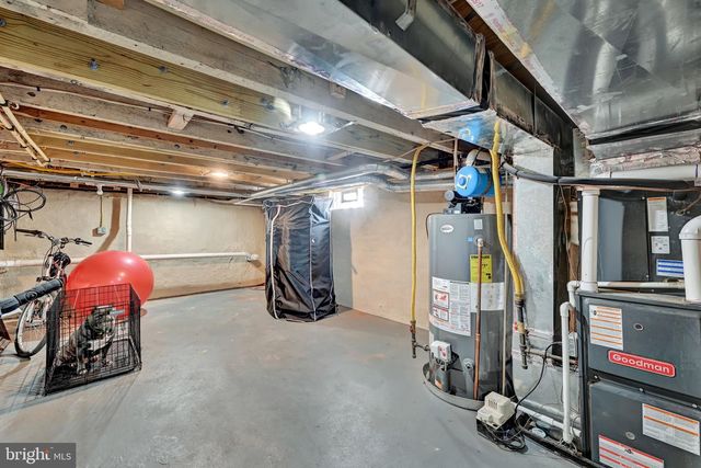 1401 E LANVALE ST, Baltimore, MD 21213