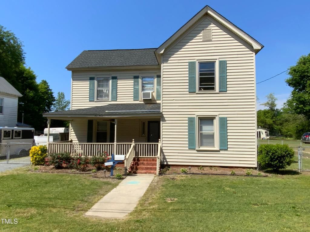 104 N 16th Street, Erwin, NC 28339
