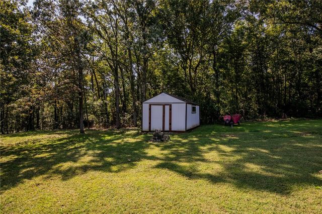 4201 E Canvas Road, Fayetteville, AR 72701