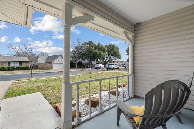 7629 Cedarhill Road, Watauga, TX 76148