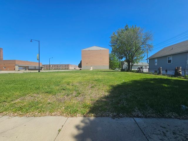2134 Kishwaukee Street, Rockford, IL 61104