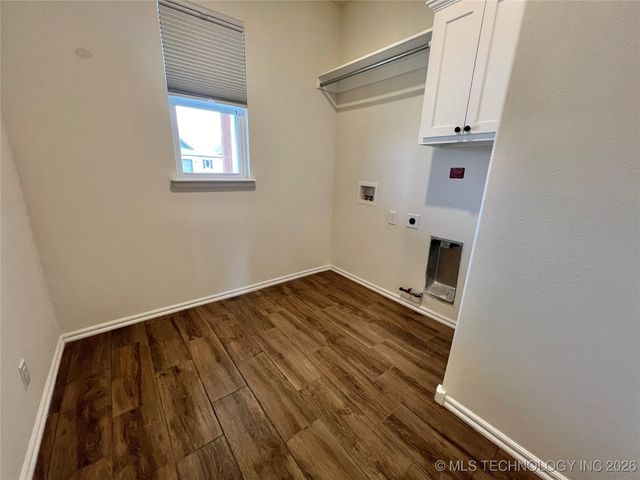 2916 S 8th Street, Broken Arrow, OK 74012