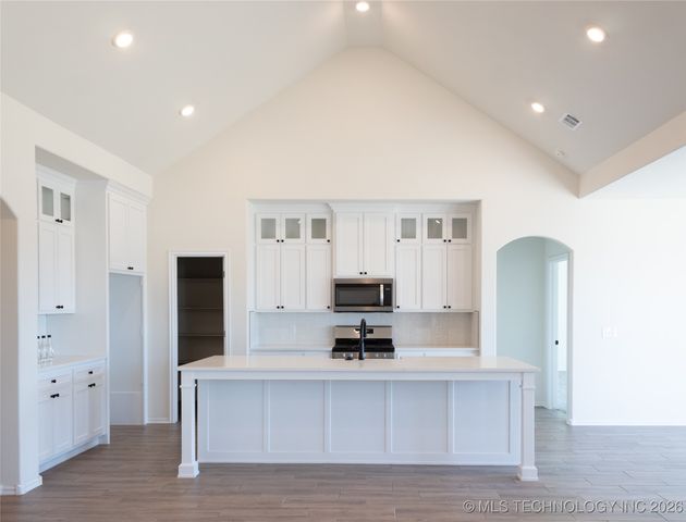 2916 S 8th Street, Broken Arrow, OK 74012