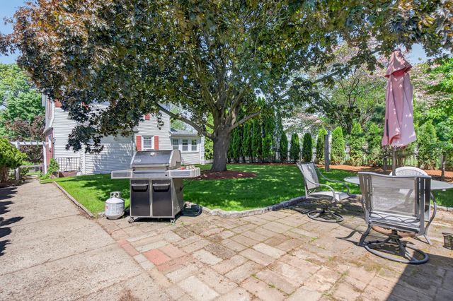 33 Underwood St, Belmont, MA 02478