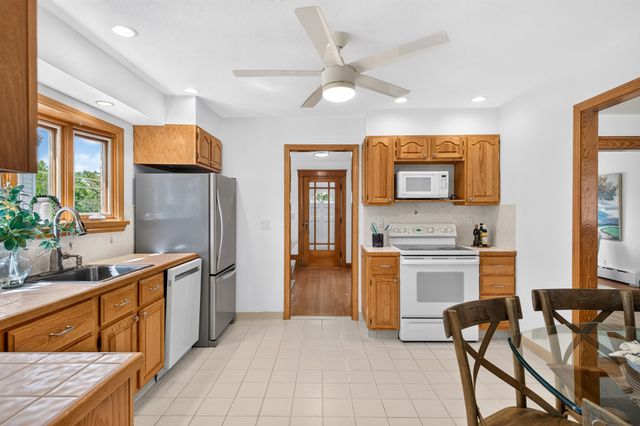 33 Underwood St, Belmont, MA 02478