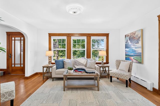 33 Underwood St, Belmont, MA 02478
