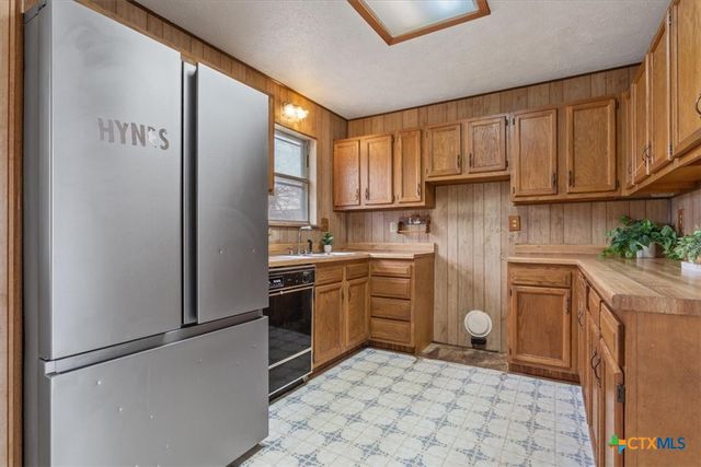 1006 S 27th Street, Copperas Cove, TX 76522