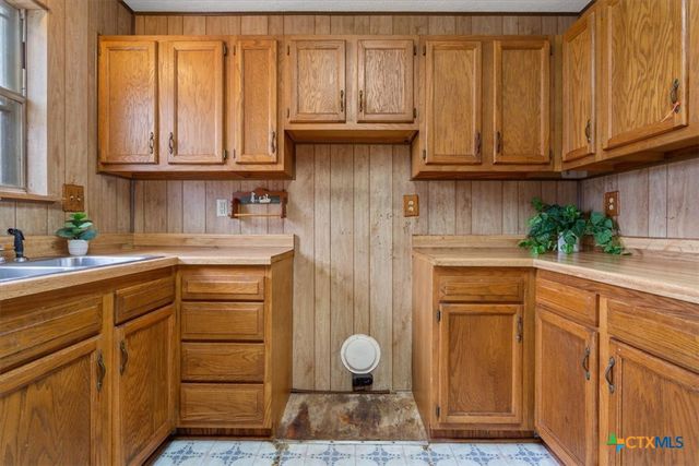 1006 S 27th Street, Copperas Cove, TX 76522