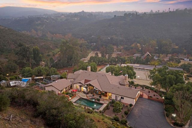 1160 Little Gopher Canyon, Vista, CA 92084