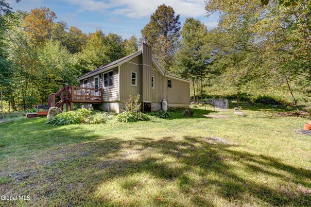 511 Dennie Road, Mayfield, NY 12117