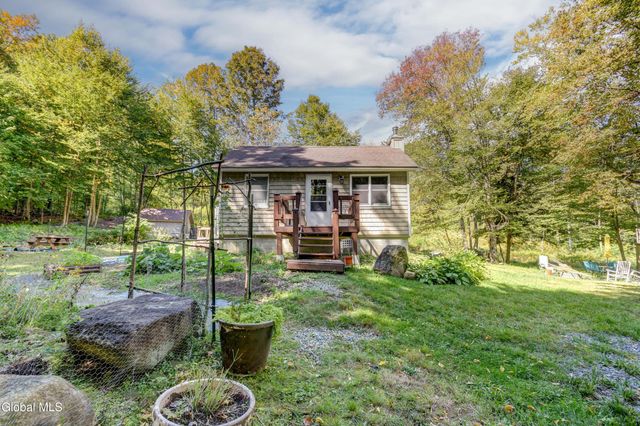 511 Dennie Road, Mayfield, NY 12117