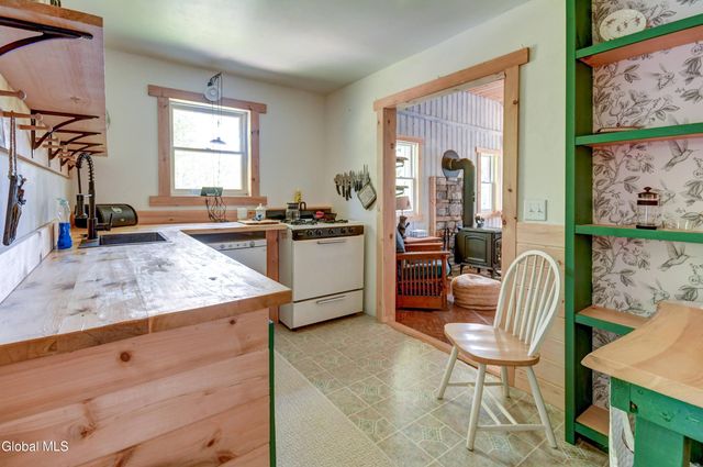 511 Dennie Road, Mayfield, NY 12117