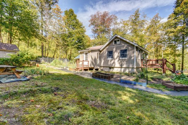 511 Dennie Road, Mayfield, NY 12117