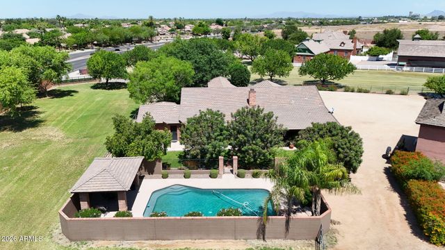 2125 S VAL VISTA Drive, Gilbert, AZ 85295