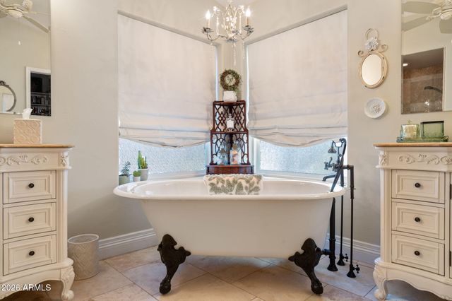 2125 S VAL VISTA Drive, Gilbert, AZ 85295