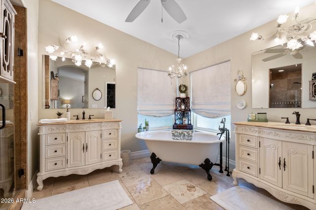 2125 S VAL VISTA Drive, Gilbert, AZ 85295